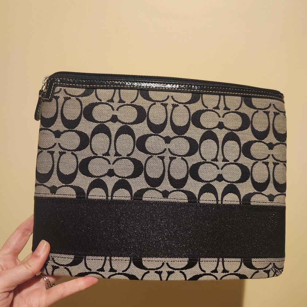 Like New Coach Padded & Zippered Tablet Pouch